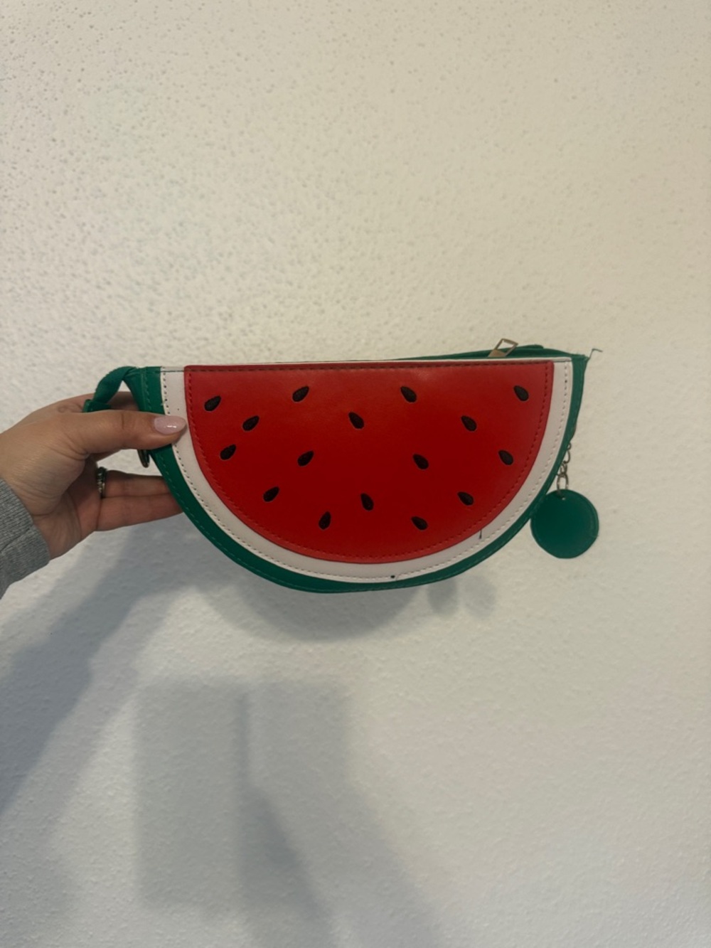 Fruit Shape Crossbody Bag Set - Pineapple, Watermelon, Strawberry, Lemon - Picture 5 of 7